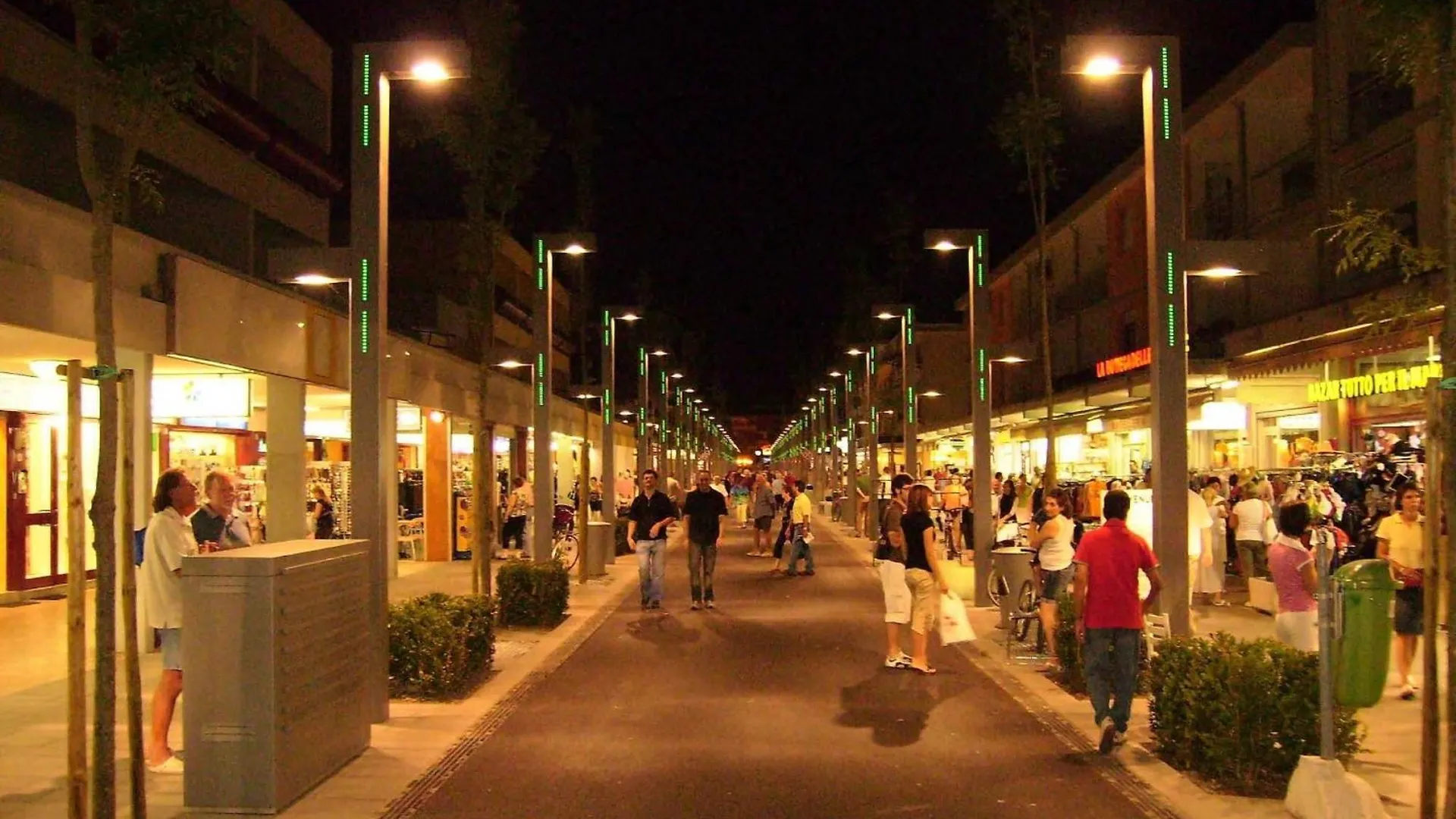 Bright Apartment 150 Meters From The Beach - Beahost Bibione 0*,  Italy